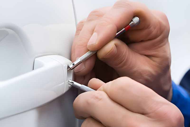 Automotive-Locksmith 2