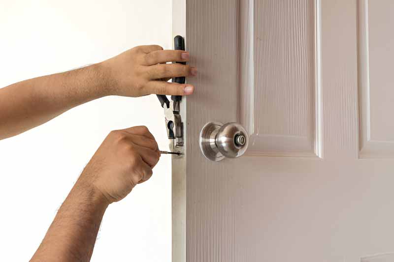 Emergency-Locksmith 2