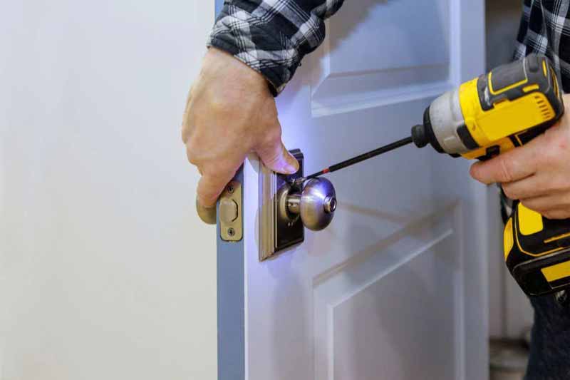residential-locksmith-bottom-4